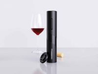 פותחן יין אלקטרוני + חותך רדיד מבית Bpatent