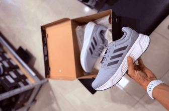 נעלי ספורט גברים אדידס Adidas במחירי השתוללות!