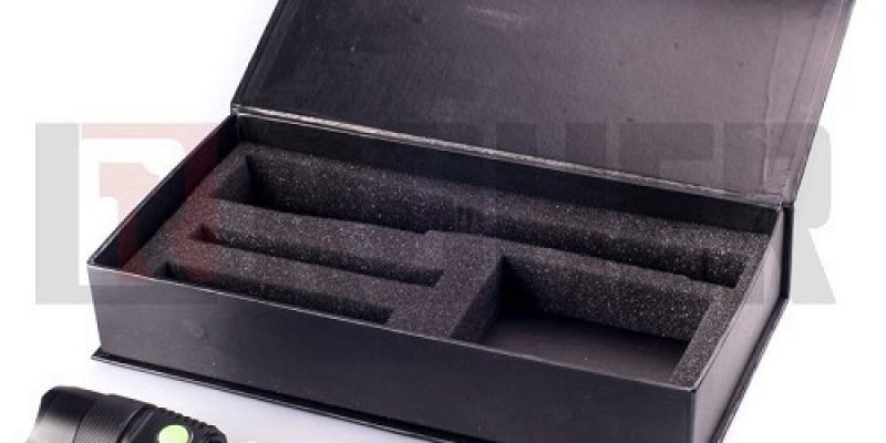 פנס יד נטען 1800 לומן ROHER TOOLS