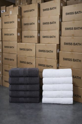 מארז 4 מגבות ענק עבות ומפנקות 100% כותנה מבית Swiss Bath