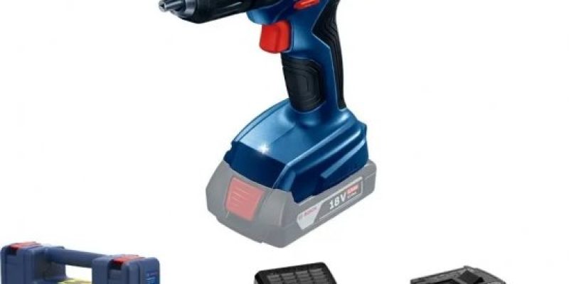 מברגה / מקדחה מקצועית Bosch GSR 180 LI 18V כולל 2 סוללות 2Ah מטען ומזוודה