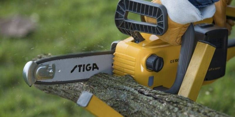 מסור שרשרת נטען 20V + סוללה 4.0Ah + מטען Stiga Battery Chainsaw Kit CS100 50420