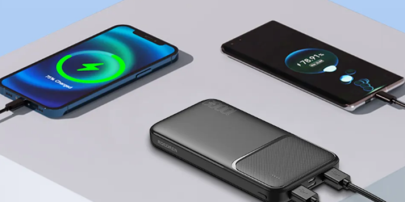 מטען נייד (פאוורבנק) Rocoren 10000mAh