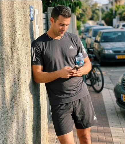 סט ריצה Adidas Own the Run – מכנס ריצה + חולצת ריצה נושמת