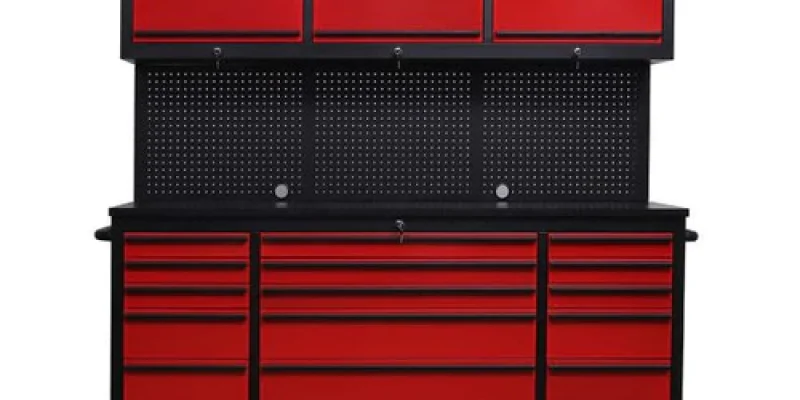 יחידת אחסון לכלי עבודה ענקית המשלבת 18 מגירות + משטח עבודה